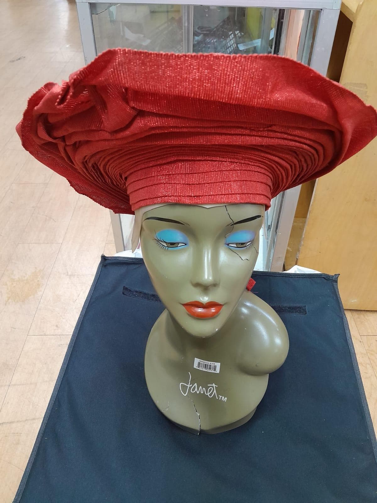Luxury Crimson Red Auto Gele 