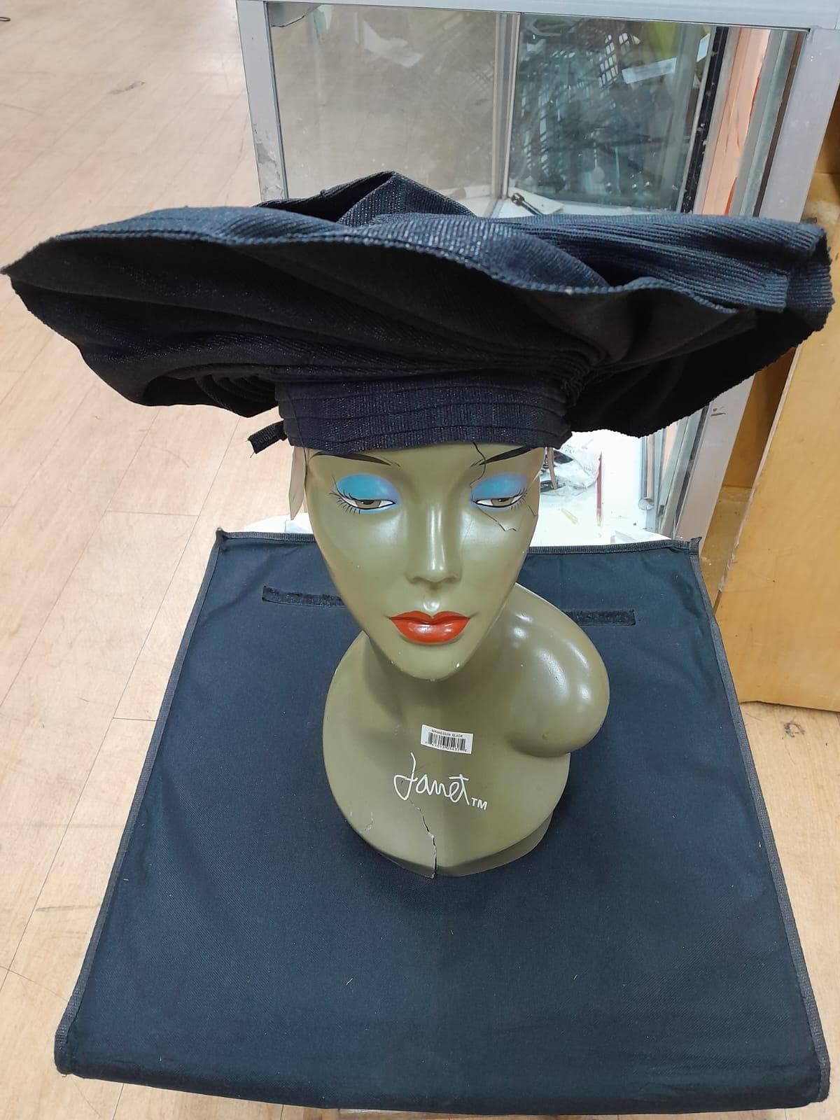 Classic Metallic Onyx Black Auto Gele
