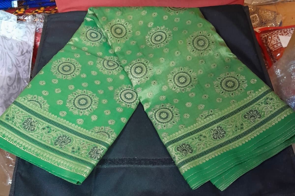Premium Lime Green Authentic Intorica George Fabric – All-Over Gold Medallion Wrapper