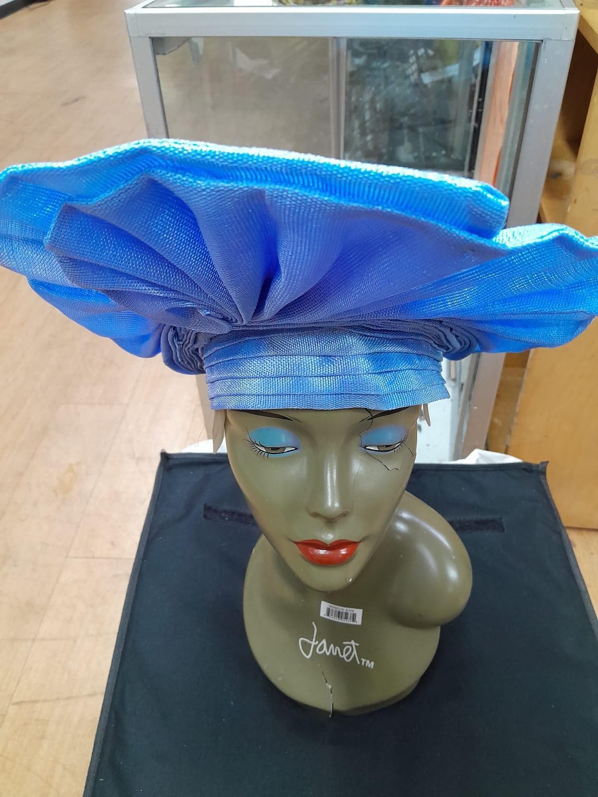 Electric Sky Blue Fan Auto Gele